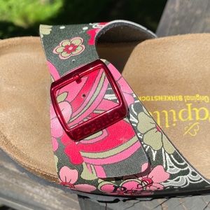 Papillo by Birkenstock Red Floral NWOT 39